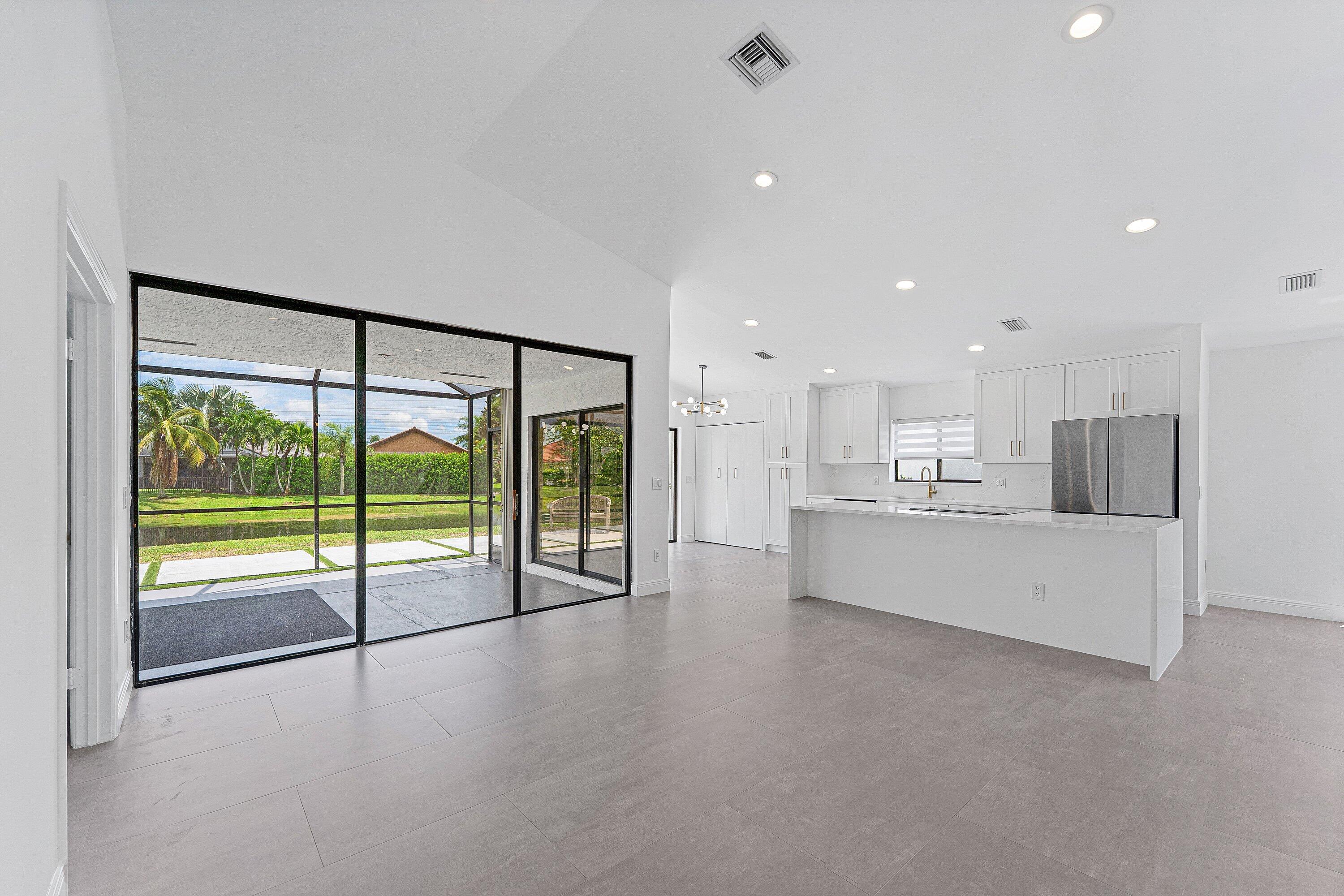11152 Highland Circle Boca Raton, FL 33428 - Photo 5 of 44 012-11152HighlandCircle-BocaRaton-FL-334