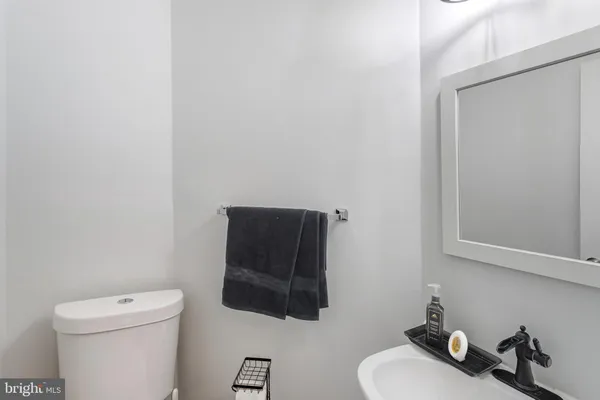 a bathroom with a toilet