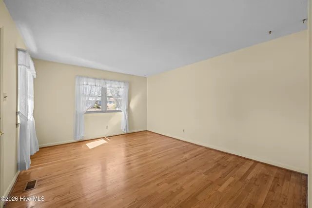 $340,000 | 226 Hollywood Boulevard, Havelock, NC 28532