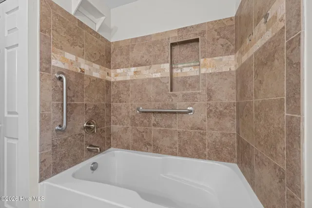 $340,000 | 226 Hollywood Boulevard, Havelock, NC 28532