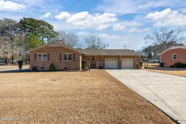 $330,000 | 226 Hollywood Boulevard, Havelock, NC 28532