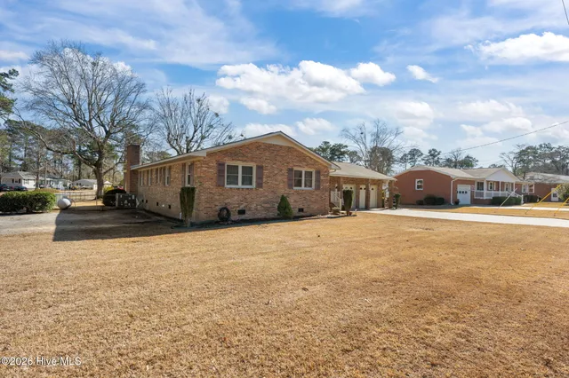 $340,000 | 226 Hollywood Boulevard, Havelock, NC 28532