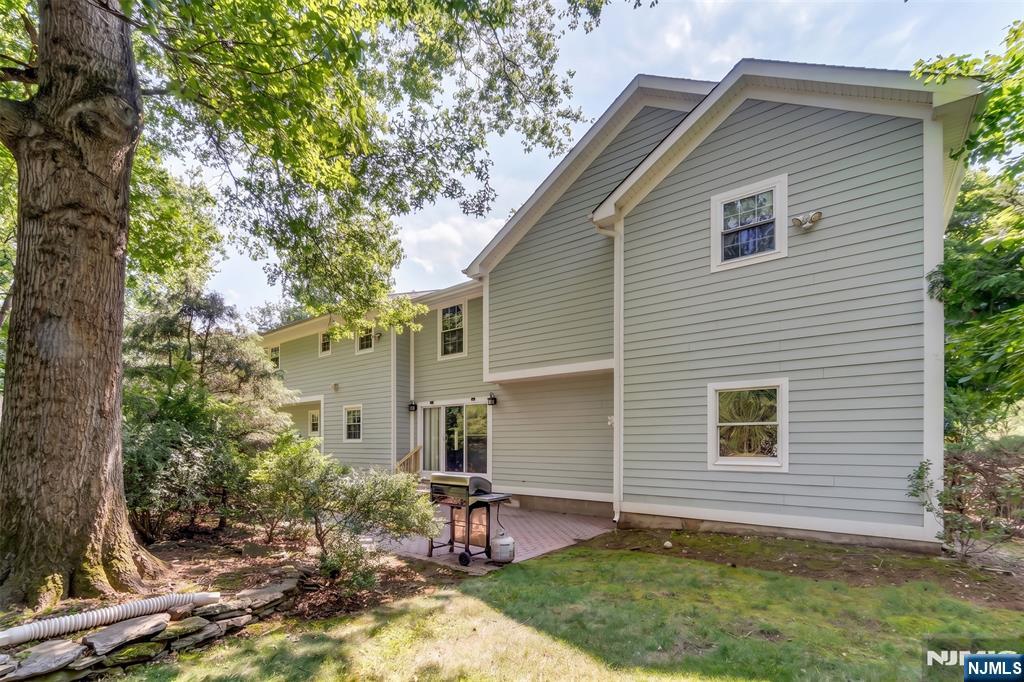 40 Rickland Road Old Tappan, NJ 07675 - Photo 28 of 32