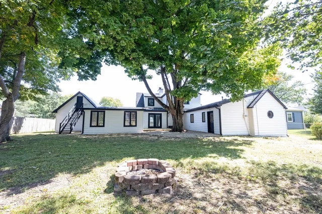 $524,999 | 1125 North 12th Street, Noblesville, IN 46060