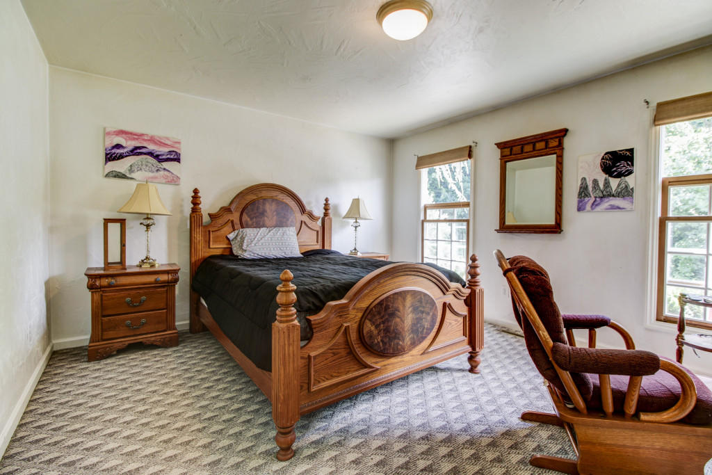 6104 Poage Valley Road Roanoke, VA 24018 - Photo 15 of 28 017-244485-_MG_0595_6_7_8_9Interior_5468
