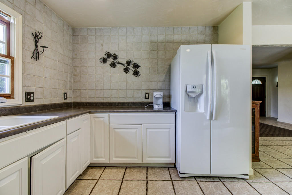 6104 Poage Valley Road Roanoke, VA 24018 - Photo 27 of 28 011-244485-_MG_0540_1_2_3_4Interior_5468