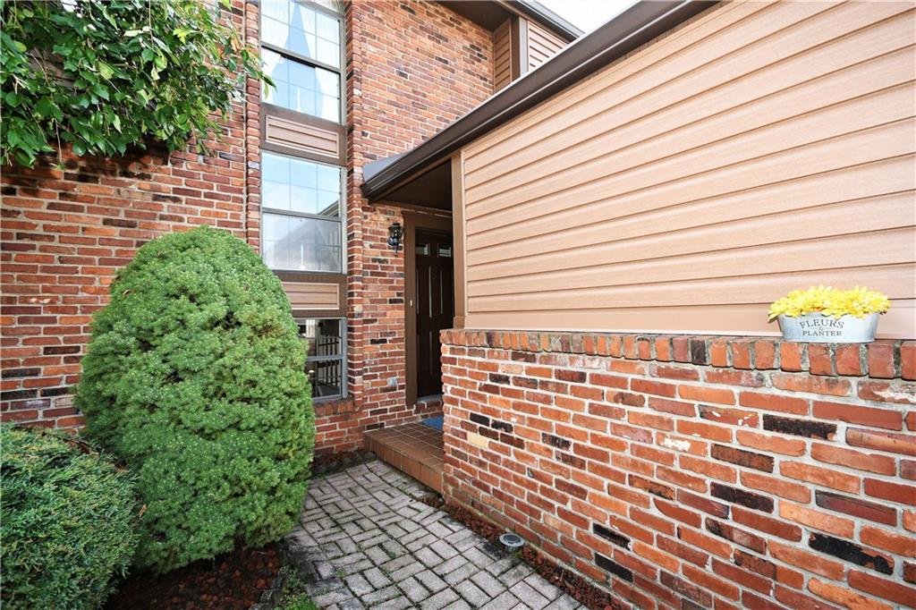 1111 Old Farm Road Lawrence, PA 15055 - Photo 2 of 24 Gallery Image 2