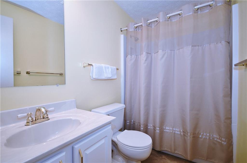 1111 Old Farm Road Lawrence, PA 15055 - Photo 17 of 24 Gallery Image 17