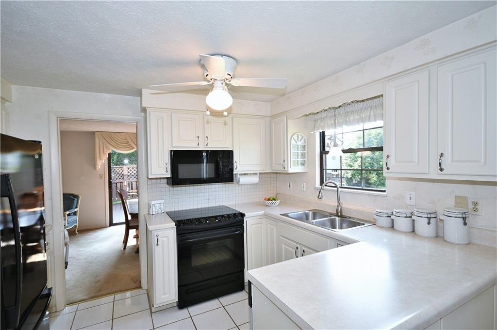 1111 Old Farm Road Lawrence, PA 15055 - Photo 9 of 24 Gallery Image 9
