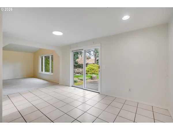 $469,900 | 904 Northeast 196th Avenue, Portland, OR 97230