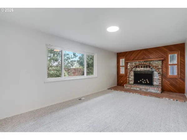 $469,900 | 904 Northeast 196th Avenue, Portland, OR 97230