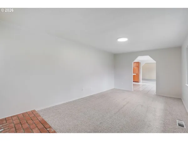 $469,900 | 904 Northeast 196th Avenue, Portland, OR 97230
