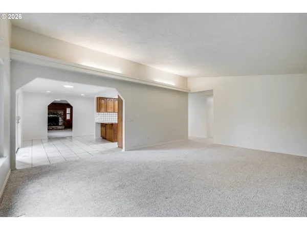 $469,900 | 904 Northeast 196th Avenue, Portland, OR 97230