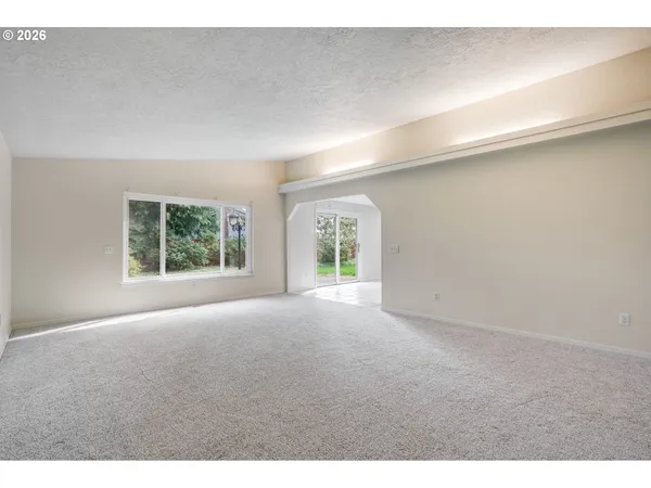 $469,900 | 904 Northeast 196th Avenue, Portland, OR 97230