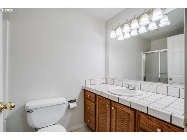 $469,900 | 904 Northeast 196th Avenue, Portland, OR 97230