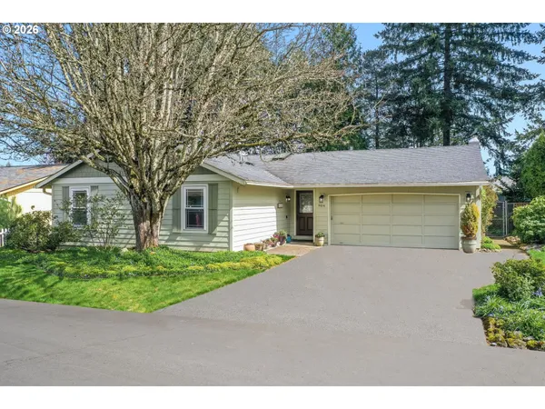 $469,900 | 904 Northeast 196th Avenue, Portland, OR 97230