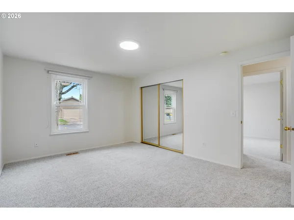 $469,900 | 904 Northeast 196th Avenue, Portland, OR 97230