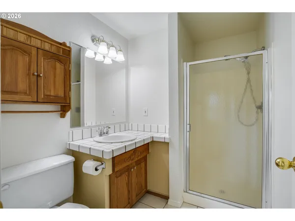 $469,900 | 904 Northeast 196th Avenue, Portland, OR 97230