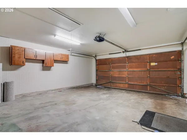 $469,900 | 904 Northeast 196th Avenue, Portland, OR 97230