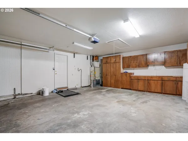 $469,900 | 904 Northeast 196th Avenue, Portland, OR 97230