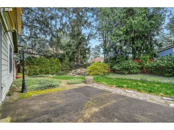 $469,900 | 904 Northeast 196th Avenue, Portland, OR 97230