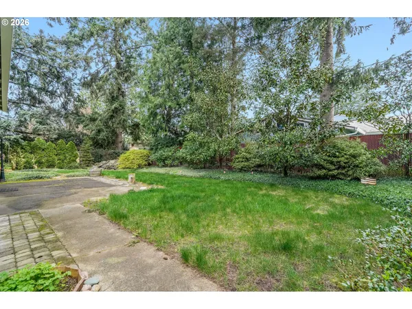 $469,900 | 904 Northeast 196th Avenue, Portland, OR 97230