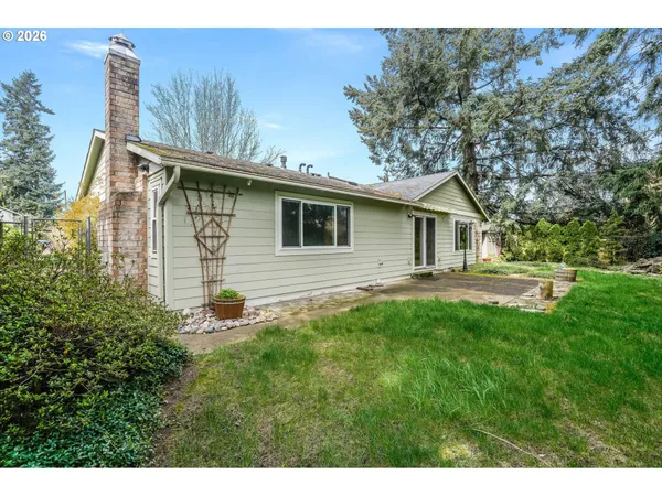 $469,900 | 904 Northeast 196th Avenue, Portland, OR 97230