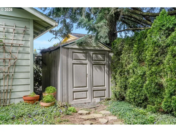 $469,900 | 904 Northeast 196th Avenue, Portland, OR 97230