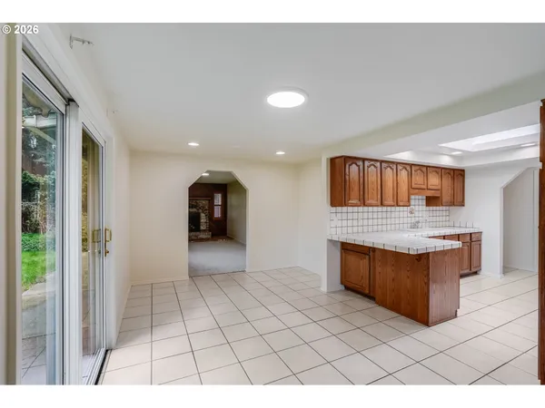 $469,900 | 904 Northeast 196th Avenue, Portland, OR 97230