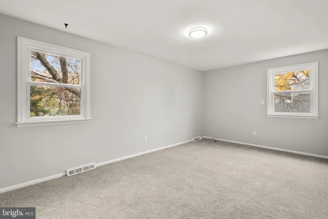 $350,000 | 19 Windemere Court, Downingtown, PA 19335