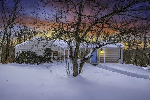 $689,000 | 37 O Neil Drive, Westborough, MA 01581