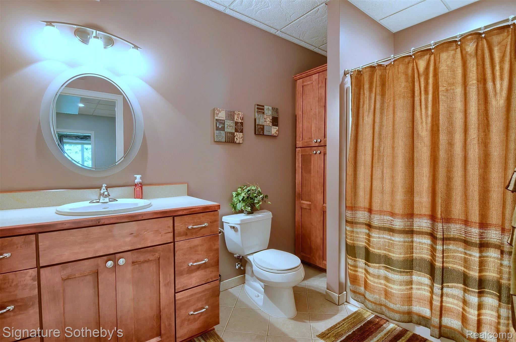 12293 Ivy Lane Fenton, MI 48430 - Photo 33 of 43 Finished Lower Level Full Bathroom