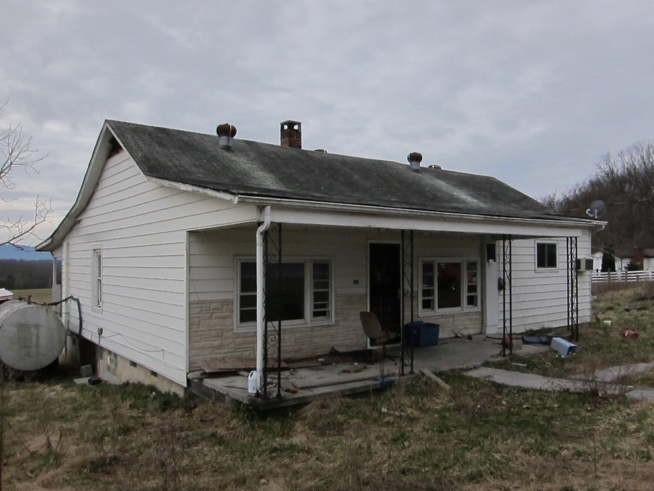 179 Orchard Road Ballard, WV 24918 - Photo 5 of 34 Front View #2