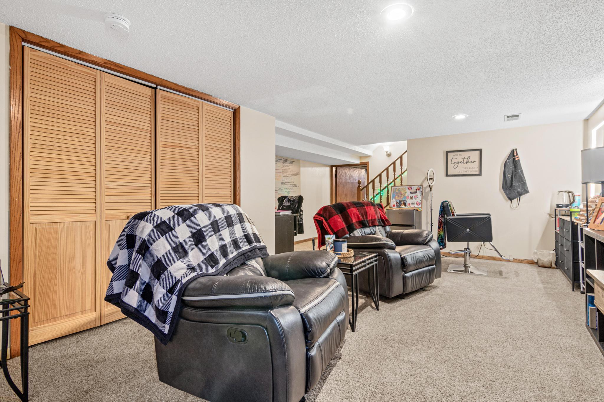 5045-5047 Sunnyside Road Mounds View, MN 55112 - Photo 23 of 38 Gallery Image 23
