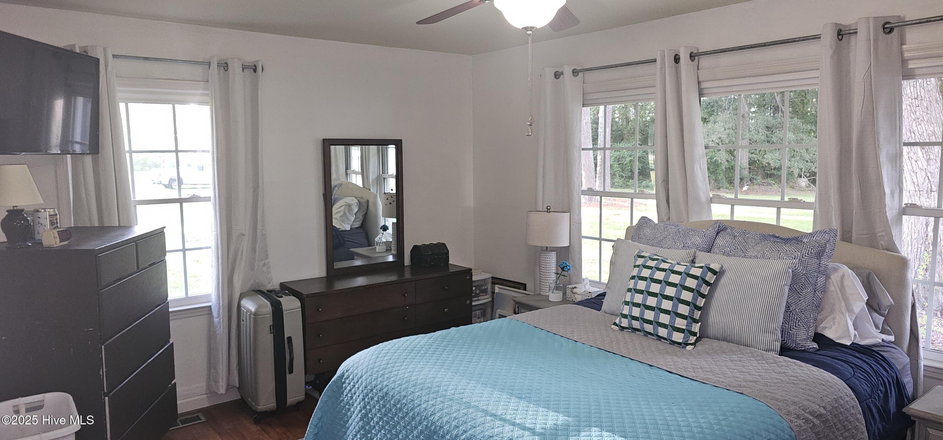613 Doolittle Mill Road Conway, NC 27820 - Photo 32 of 63 Master bedroom