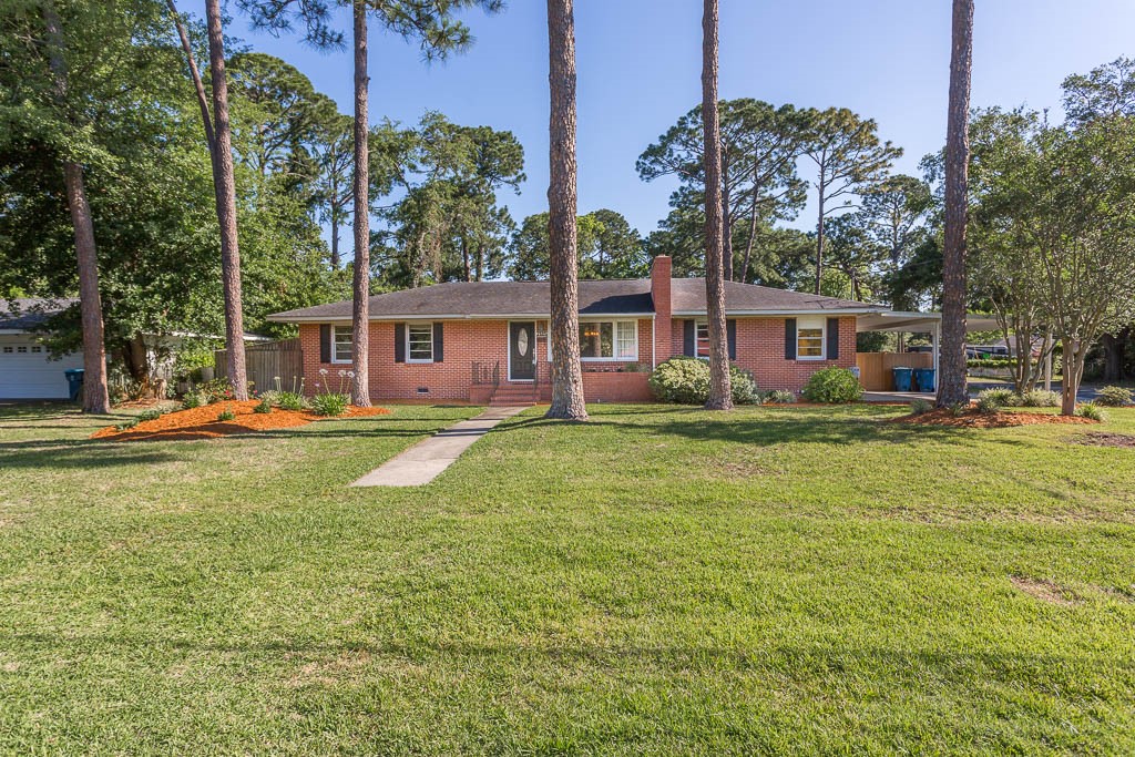 2115 Starling Street Brunswick, GA 31520 - Photo 2 of 32