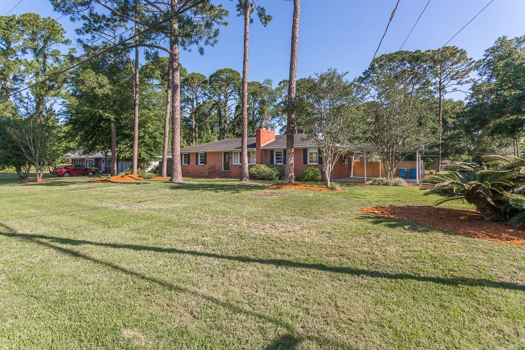 2115 Starling Street Brunswick, GA 31520 - Photo 3 of 32