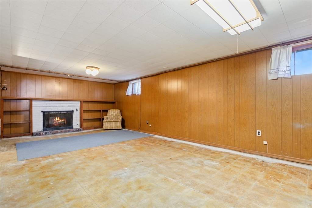 31 Hillcrest Road Wakefield, MA 01880 - Photo 22 of 31 Gallery Image 22