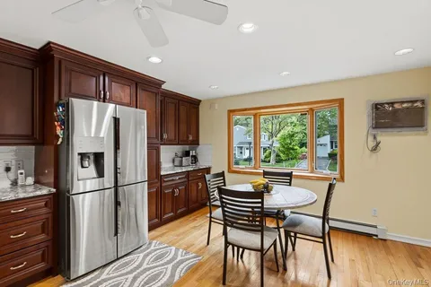 $1,300,000 | 149 Princeton Street, Roslyn Heights, NY 11577