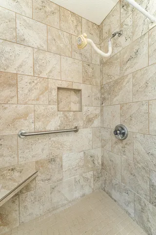 $229,000 | 209 Henry Street, Le Roy, MN 55951