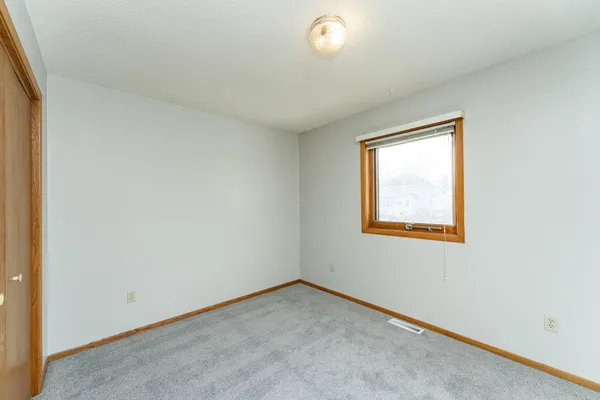 $203,000 | 209 Henry Street, Le Roy, MN 55951
