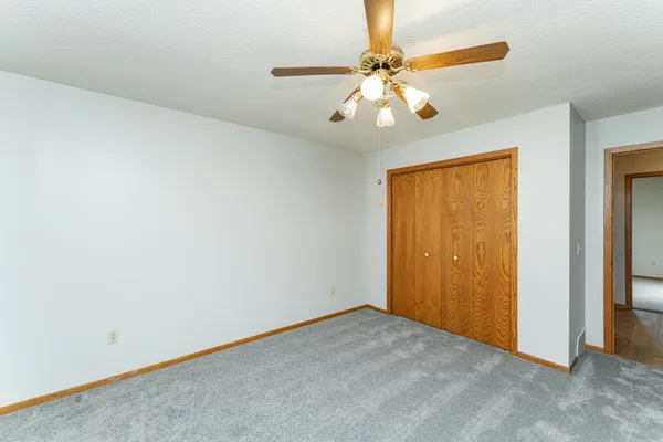 $203,000 | 209 Henry Street, Le Roy, MN 55951