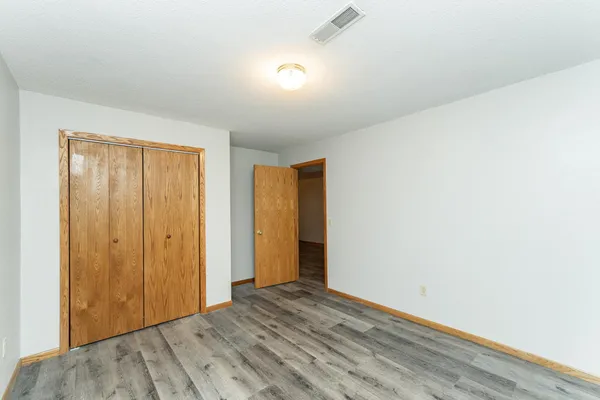 $203,000 | 209 Henry Street, Le Roy, MN 55951