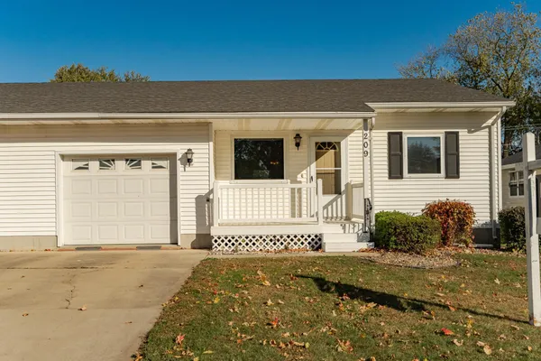 $203,000 | 209 Henry Street, Le Roy, MN 55951