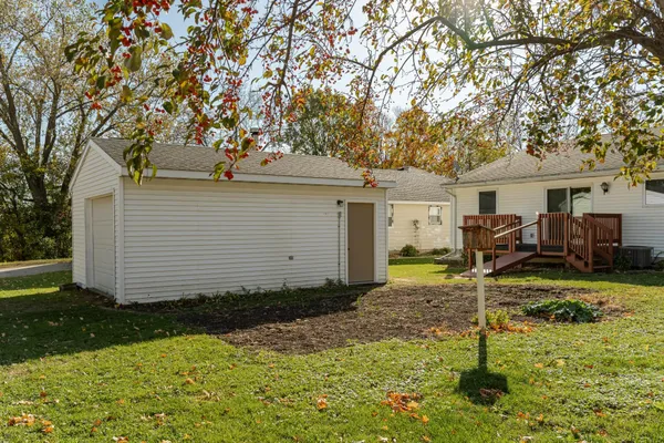 $203,000 | 209 Henry Street, Le Roy, MN 55951