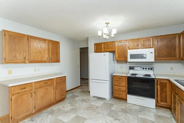 $203,000 | 209 Henry Street, Le Roy, MN 55951