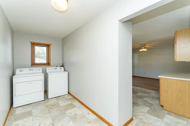 $229,000 | 209 Henry Street, Le Roy, MN 55951