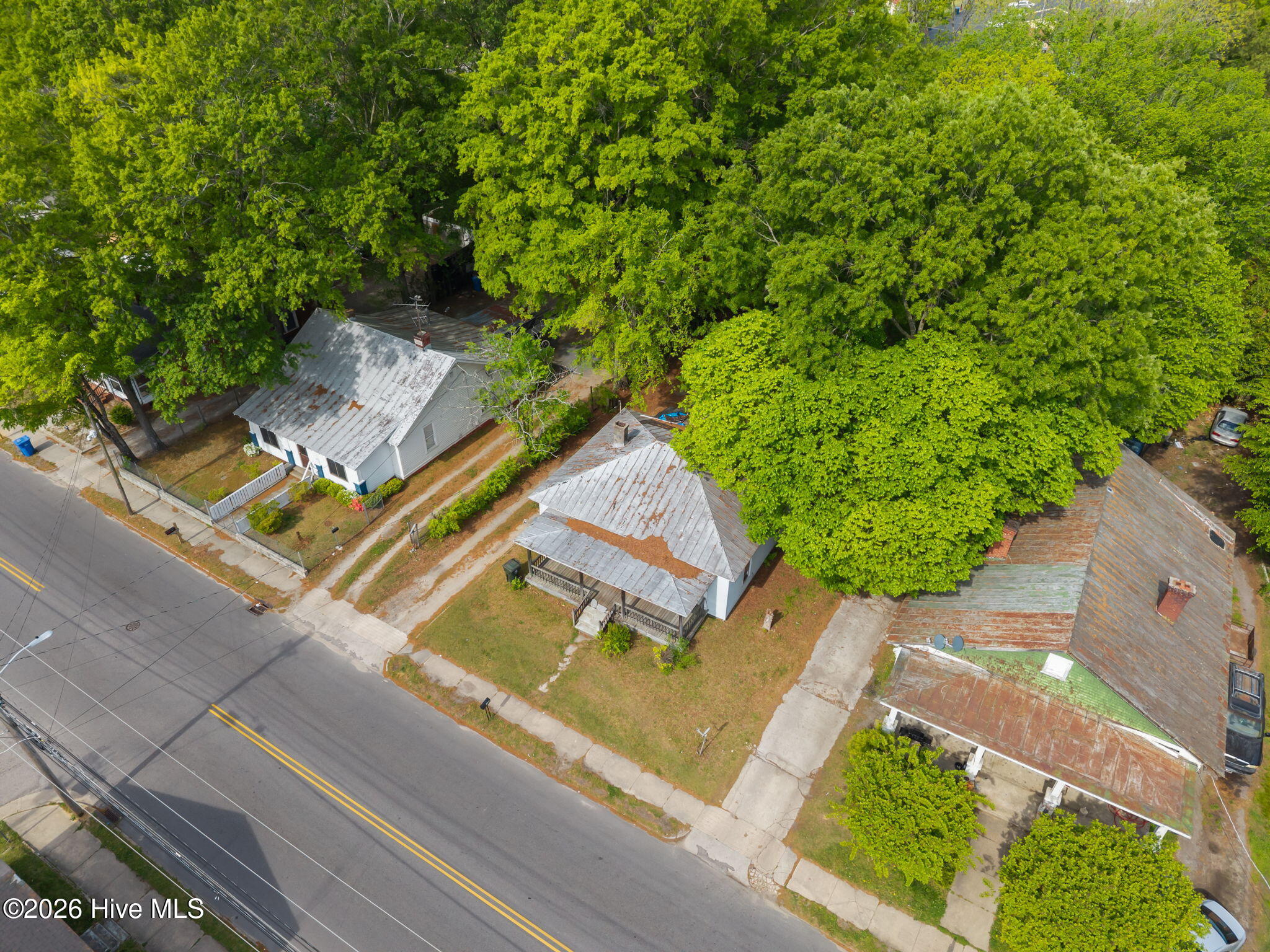 409 Pender Street East Wilson, NC 27893 - Photo 26 of 33 25-web-or-mls-DJI_20260413103308_0002_D
