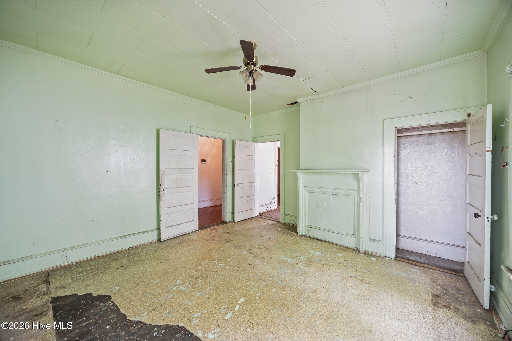 409 Pender Street East Wilson, NC 27893 - Photo 10 of 33 13-web-or-mls-BLS_0015