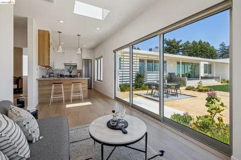 $4,125,000 | 14001 Skyline Boulevard, Oakland, CA 94619